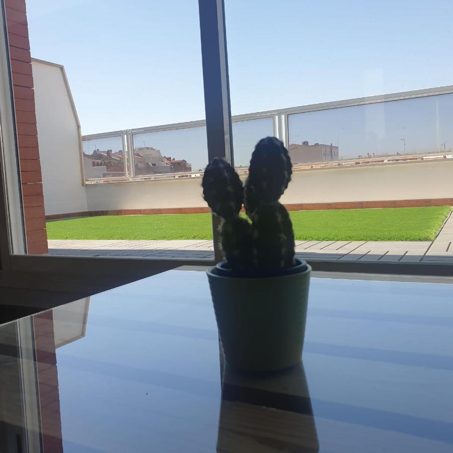 Espectacular Atico De 2 Dormitorios Con Garaje Y Terraza Privada De 30 M2 Albacete Bagian luar foto