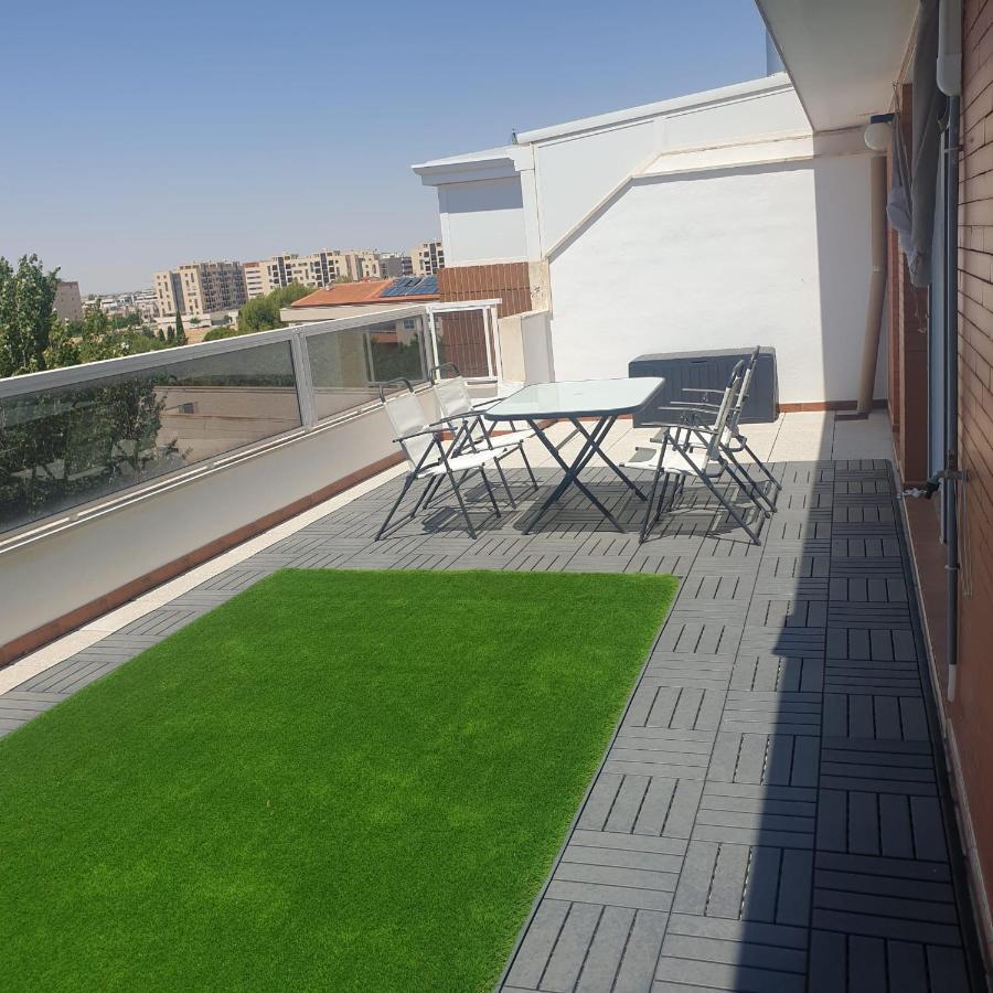 Espectacular Atico De 2 Dormitorios Con Garaje Y Terraza Privada De 30 M2 Albacete Bagian luar foto